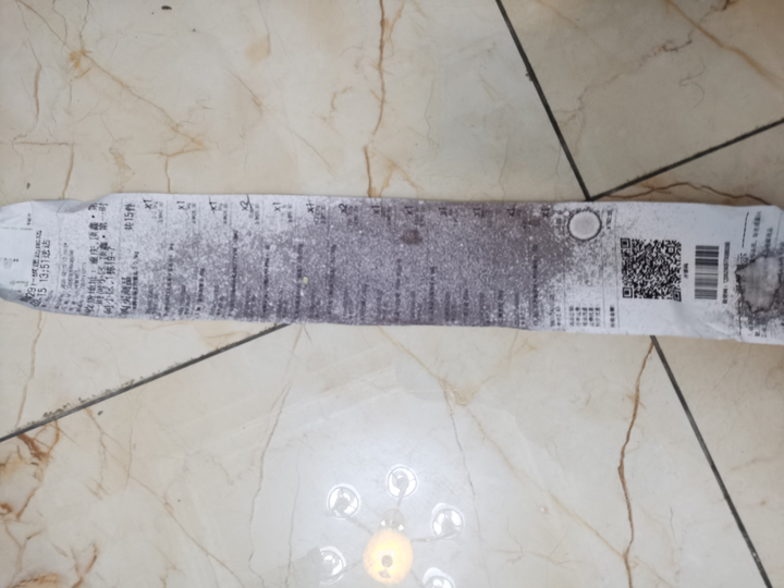热敏纸碰到酒精为什么会变黑？
